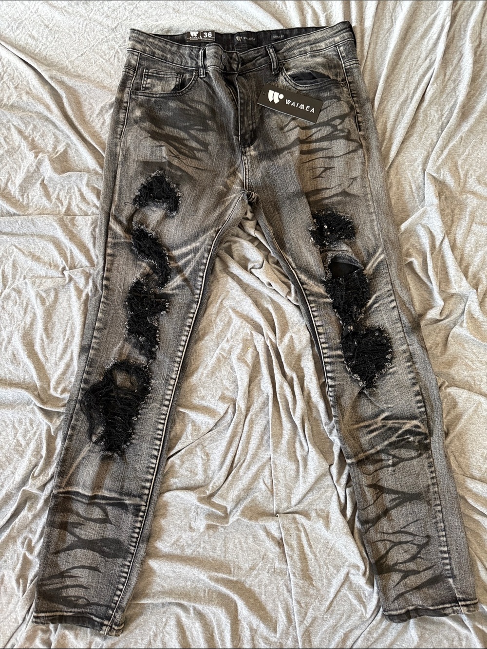Waimea Women's Black Distressed Skinny Jeans